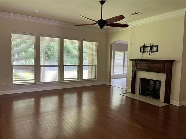 Photo - 552 English Oak Dr