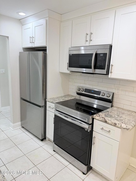 Photo - 35 Amberly Dr