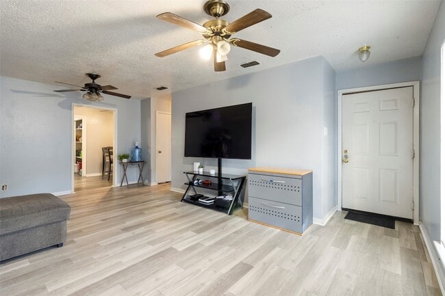 Photo - 309 Blake Dr Unit A