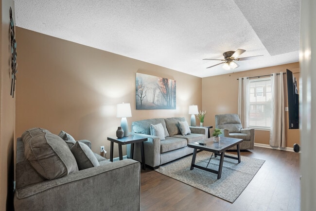 Building Photo - 284 Raleigh Dr Unit SI ID1381302P