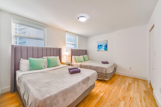 Photo - 1 SE 12th St Unit ID1022219P