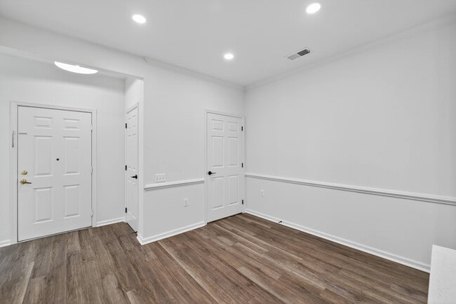 Photo - Brittany Commons Apartments