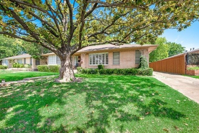 Photo - 6525 E Mockingbird Ln