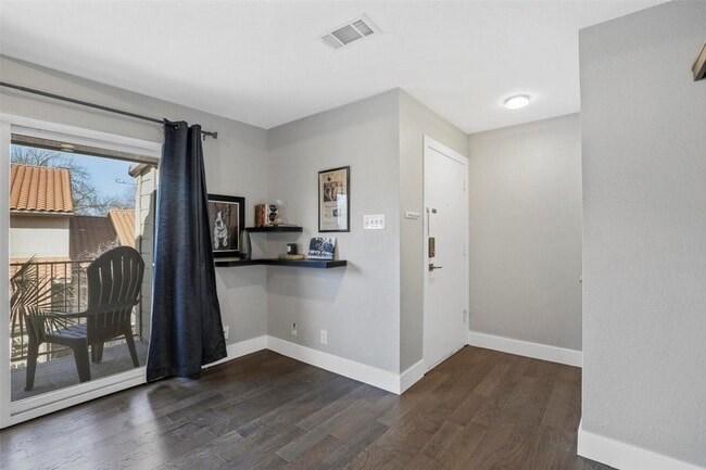 Photo - 4777 Cedar Springs Rd Unit 5F