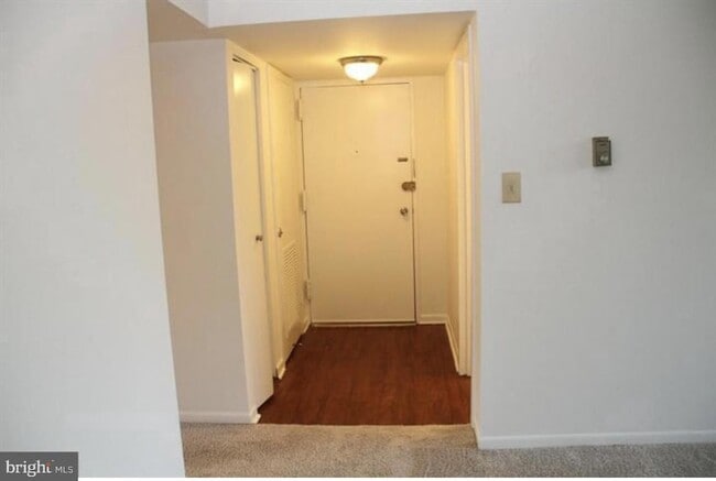 Photo - 1441 Northgate Square Unit 12B