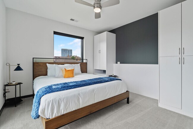 Photo - 423 E Michigan St Unit ID1026465P