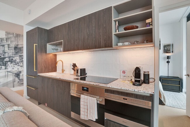 Photo - 601 NE 1st Ave Unit FL50-ID1263785P