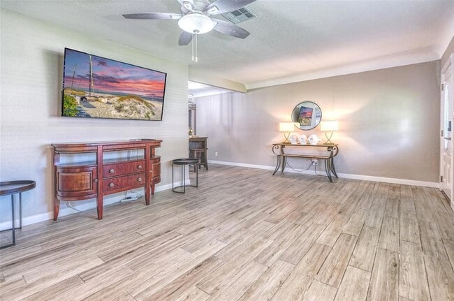 Photo - 9796 52nd Terrace N