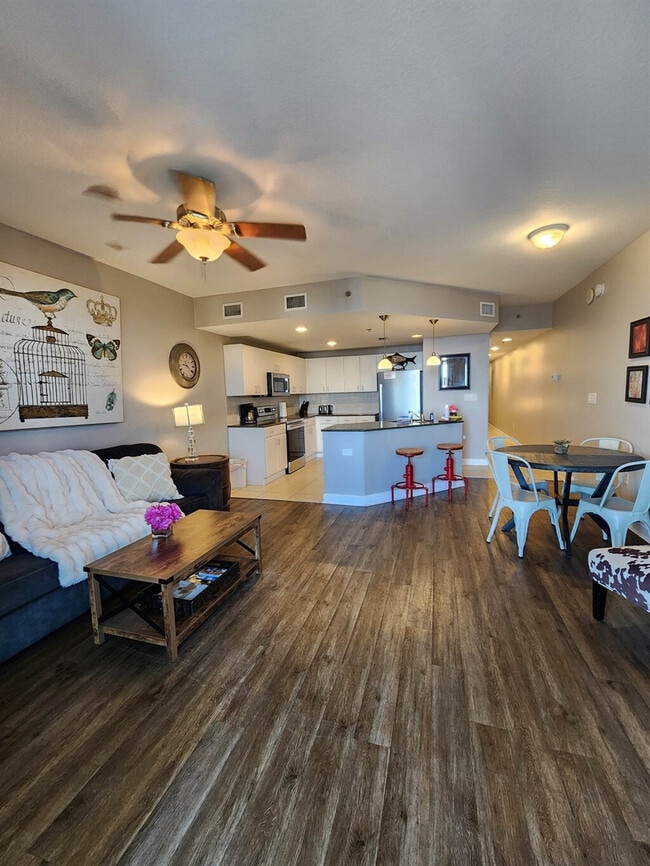 Building Photo - 11800 Front Beach Rd Unit SI ID1468541P