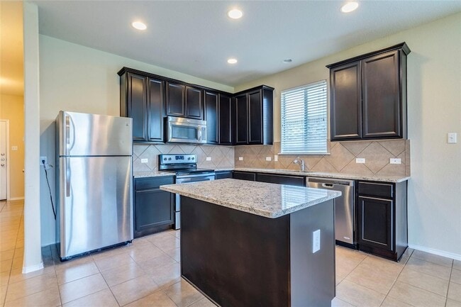 Building Photo - 141 Marcheeta Way