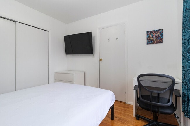 Photo - 248 E 91st St Unit SI ID1032060P