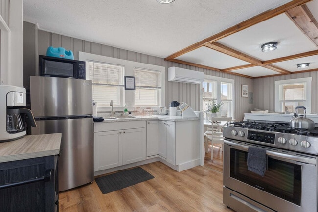 Photo - 2 Island Path Unit ID1312436P