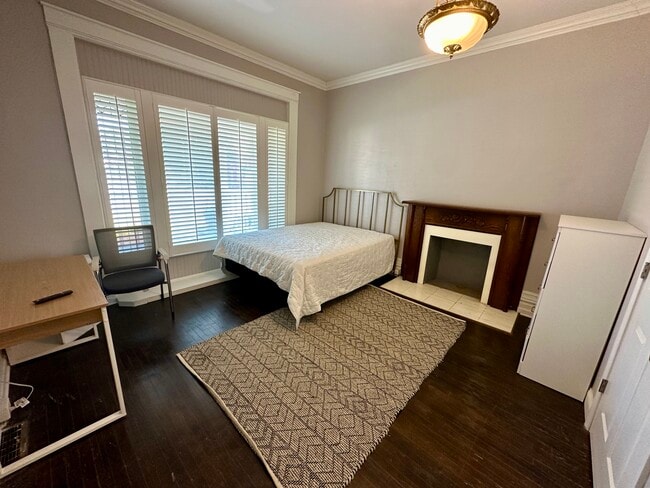 Bedroom A - 1439 6th Avenue