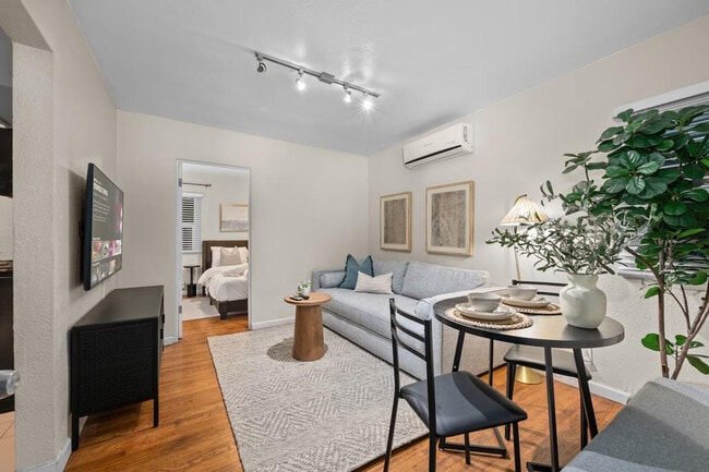 Building Photo - 223 28th St Unit ID1330859P