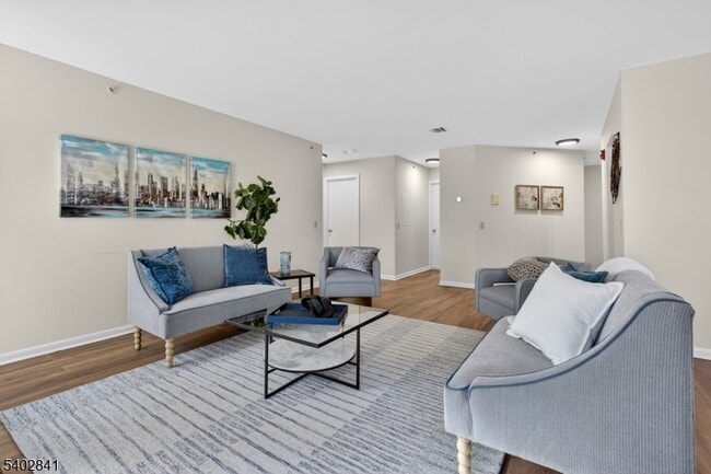 Photo - 11 Evergreen Dr