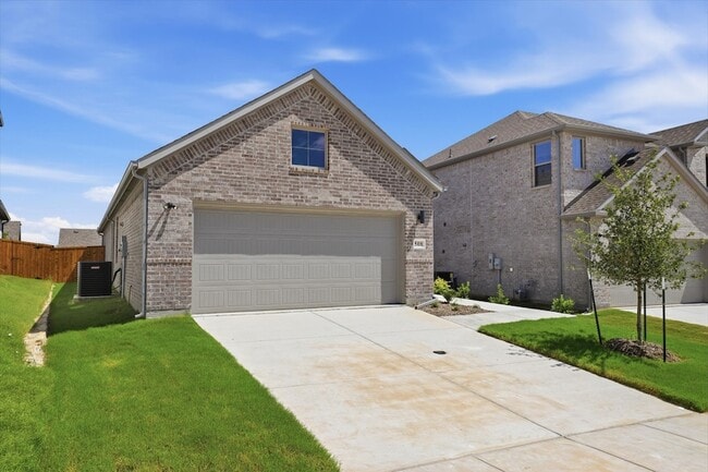 Photo - 508 Green Grass Dr