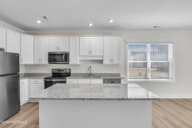 Photo - 7028 Crew Dr