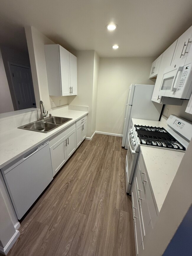 Photo - Grande Vista Apartments