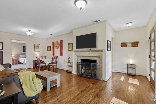 Photo - 6312 Malvey Ave