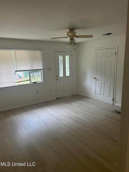 Photo - 2534 Cypress Ave