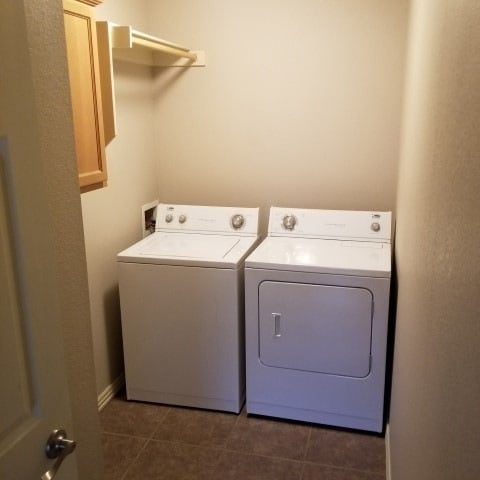 Photo - 568 N Longfellow Ln