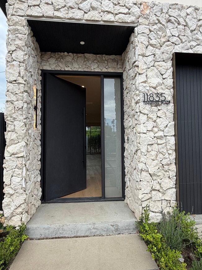 Photo - 11835 Tennessee Pl