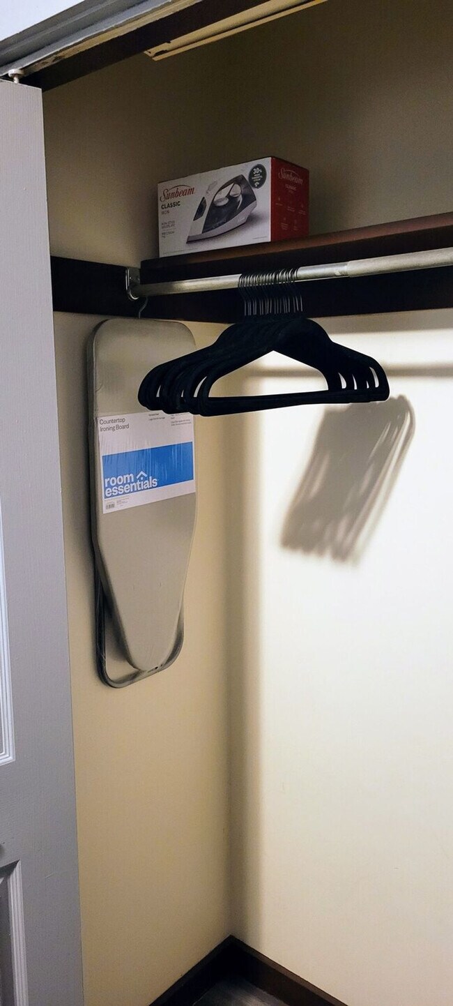 Photo - 12 S Mall Arterial Unit SI ID1501082P