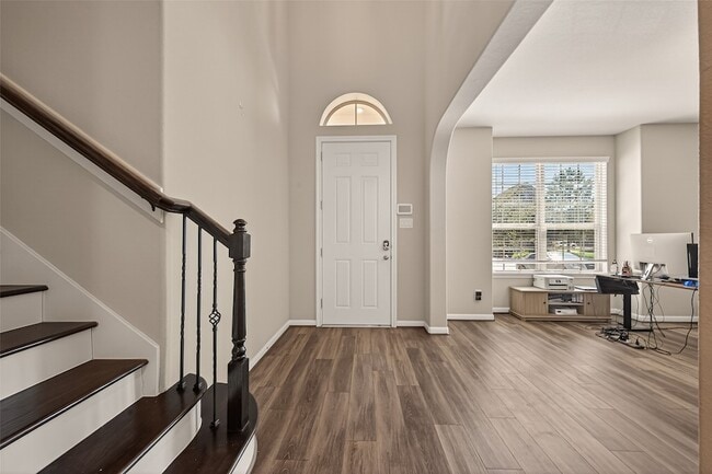Photo - 15707 Braemar Cove Dr