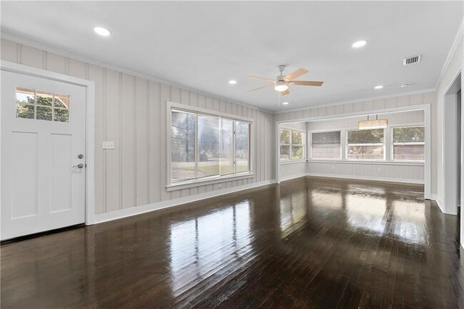 Photo - 2762 Hillcrest Rd