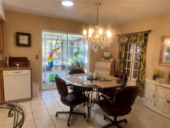 Photo - 2425 Doud St