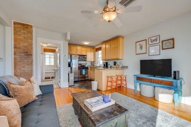 Photo - 2503 Broadway-SI ID1385608P Unit SI ID1385608P