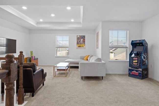 Photo - 6809 Ellsworth Walk