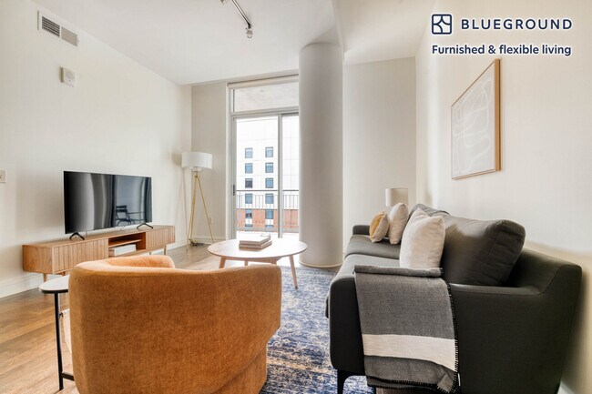 Photo - 301 Brazos St Unit SI FL13-ID166