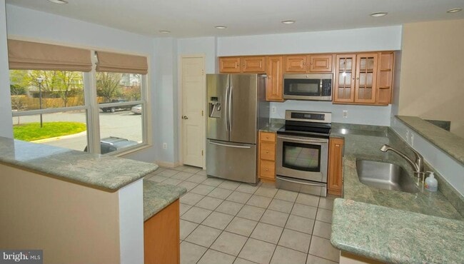 Photo - 419 Davis Ave SW