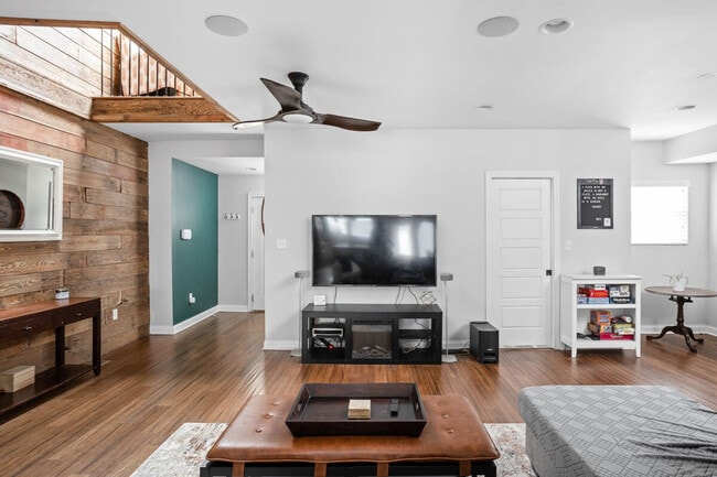 Photo - 1301 Ringgold Ave Unit ID1303750P