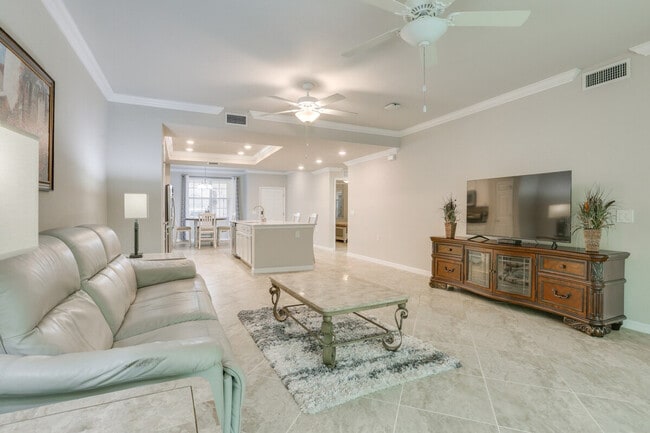 Building Photo - 10711 Palazzo Wy Unit SI ID1385855P