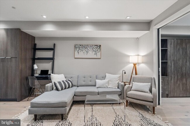 Photo - 1429 W Street NW Unit 1