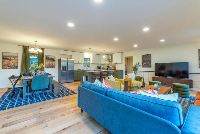 Photo - 32 Whitaker View Rd Unit ID1352405P