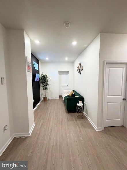 Photo - 9 E 26th St