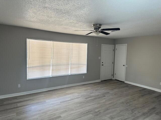 Photo - 3095 Brookside Dr NW