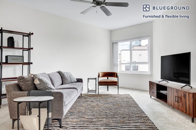 Building Photo - 250 Bellevue Way NE Unit FL5-ID219