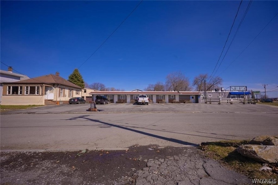 Photo - 6908 Buffalo Ave Unit 4