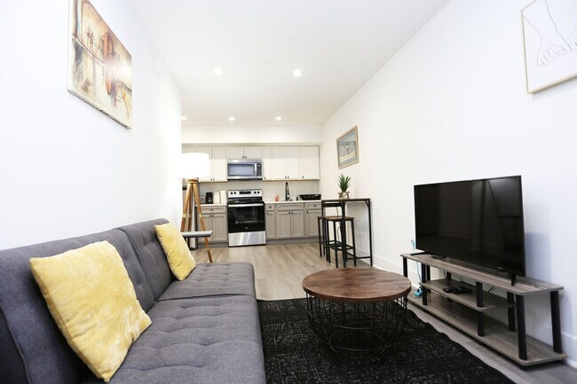 Photo - 910 Webster St NW Unit SI ID1573087P