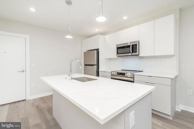 Photo - 3449 Scotts Ln Unit B414