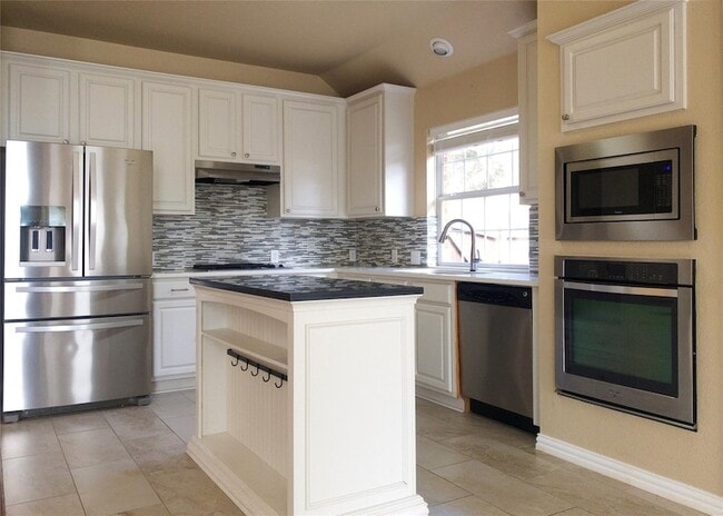 Photo - 3224 Heatherbrook Dr