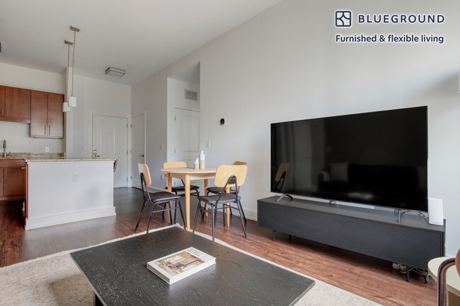 Photo - 90 Fawcett St Unit FL3-ID933