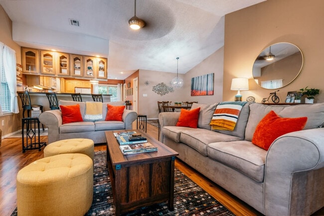 Photo - 1 Amesbury Dr Unit ID1241308P