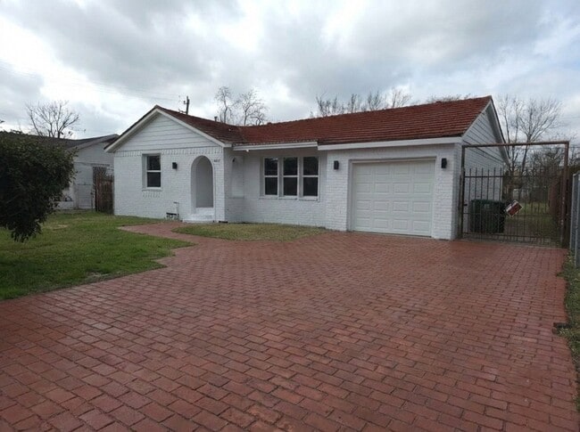 Photo - 4607 Englewood St