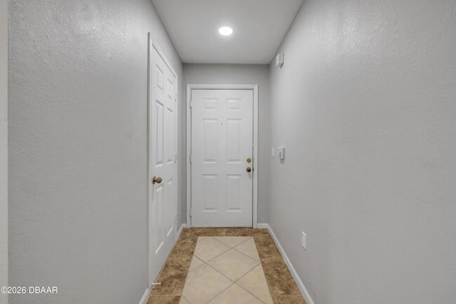 Photo - 940 Village Trail Unit 4-306