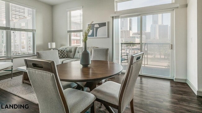Photo - 1711 Caroline St Unit 325